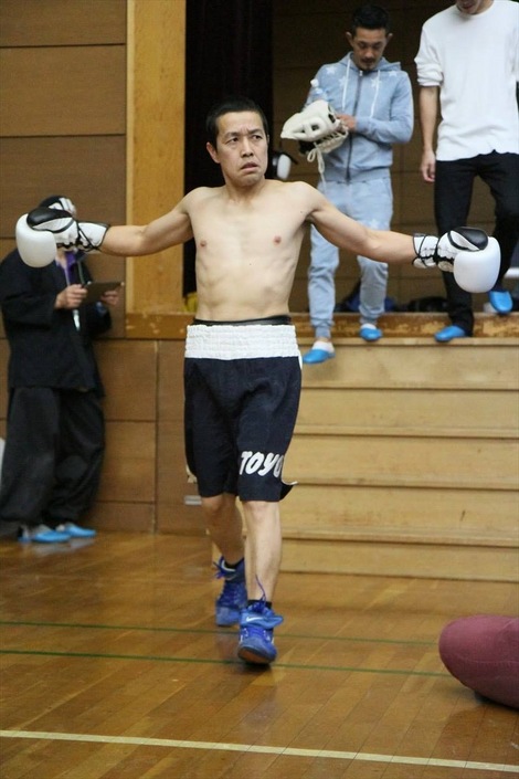 両選手 入場