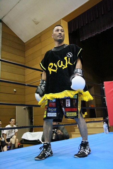 両選手 入場