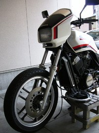 ツインエンジン
