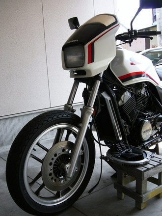 ＮＶ４００ＳＰ　フロント廻りフィッティング