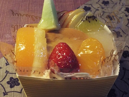 食べ物のマイナスは　食べ物で克服する。まるたやのスイーツ