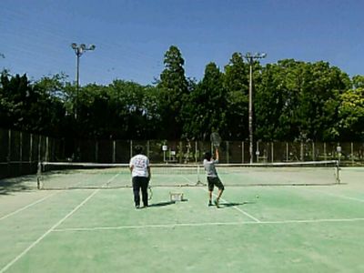 テニスをしました L フリースクール空日記