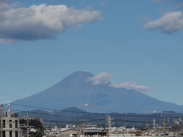 2017年10月23日の富士山　　自宅　　初冠雪！！
