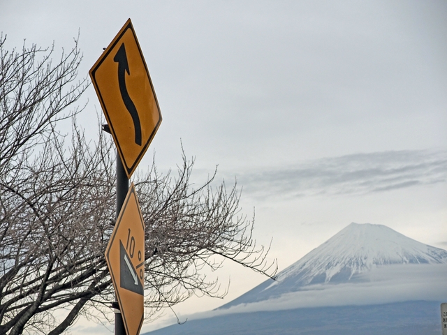 2018年3月9日の富士山　　富士市総合運動公園