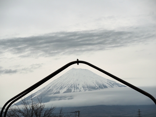 2018年3月9日の富士山　　富士市総合運動公園