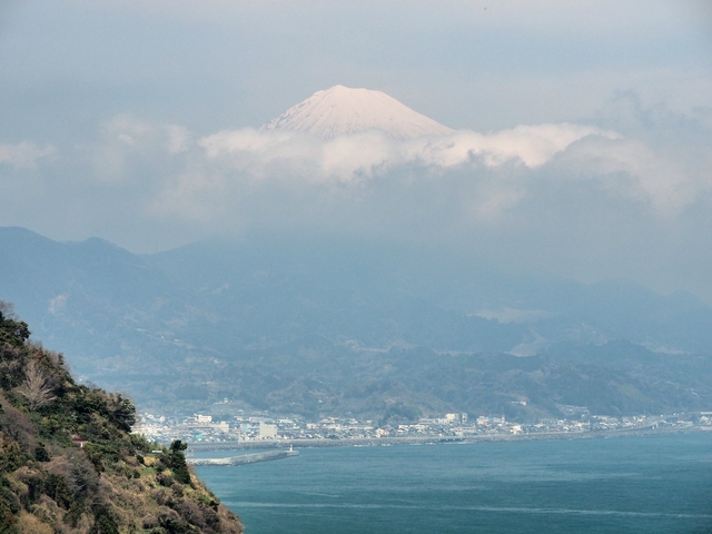 2018年3月15日の富士山　　さった峠