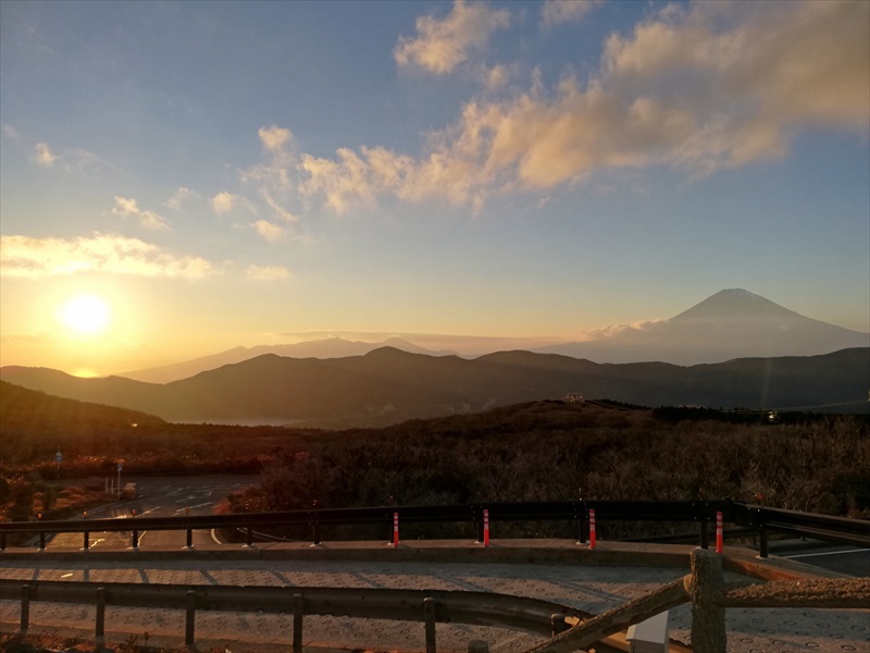 2022年11月18日の富士山　　箱根・大涌谷
