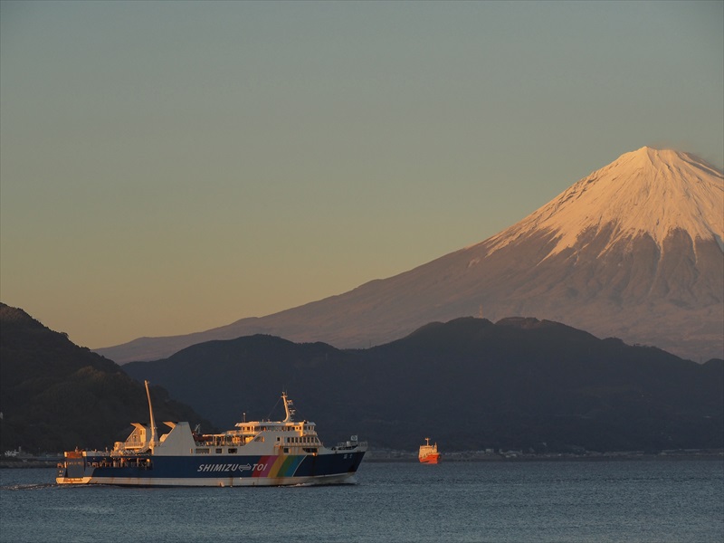2023年11月13日の富士山　　　三保