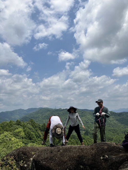 獅子ヶ鼻ハイキングコース磐田市 八畳岩