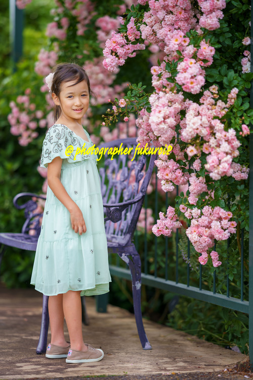 薔薇ポートレート子供