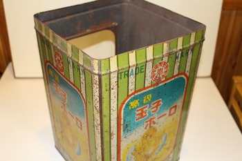 古い「玉子ボーロ」の一斗缶（昭和レトロ空き缶・駄菓子屋さん陳列ケース）