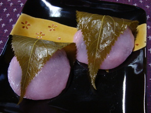 季節限定　桜もち