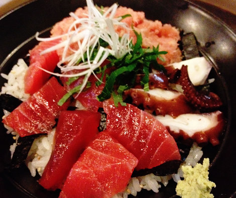 浜名湖真蛸入り三色丼