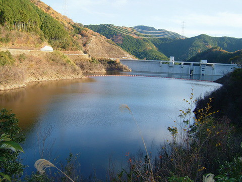 山の湖