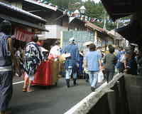 お祭り・・・