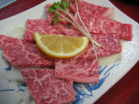 霜降り牛刺し