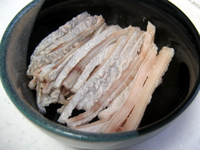 マグロの皮