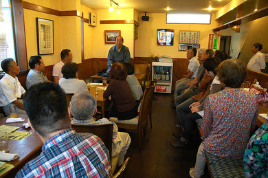 魚有で行われた、三遊亭圓王師匠の落語会
