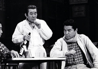 新宿コマ劇場・千昌夫特別公演「夢をつかむ男」？の一場面