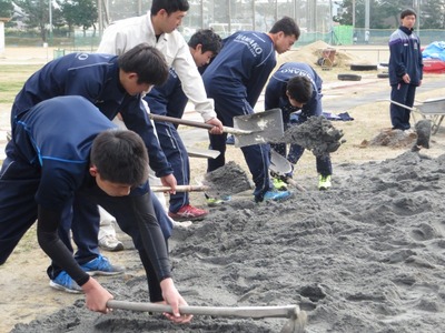 2017.3.12 ： グランド整備　ウエイトトレーニング場