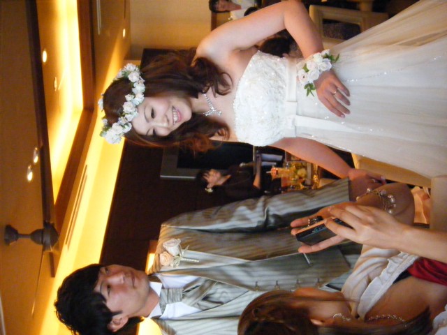 結婚式出席