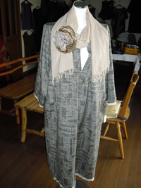 現代風の洋服 2011/05/26 07:35:08