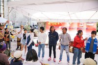 インドネシア・フェスティバル in 浜松 2023(8)　えびせん食べ競争 2023/10/24 18:00:00