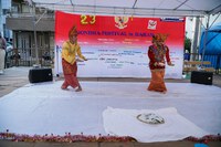 インドネシア・フェスティバル in 浜松 2023(18) Tari Piring（皿踊り） 2023/11/03 18:00:00