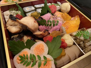 お節盛り込み終了！