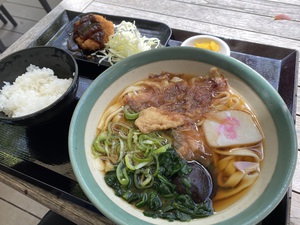 神聖な