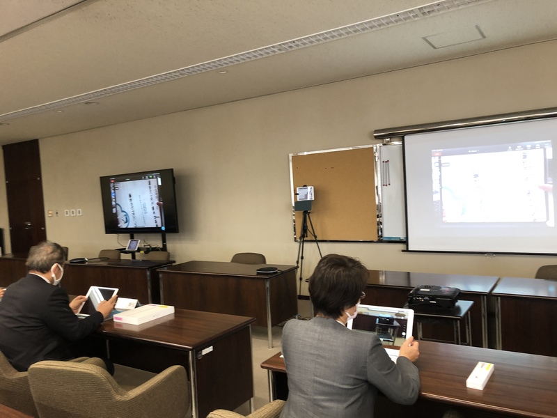 議会タブレット導入にむけて