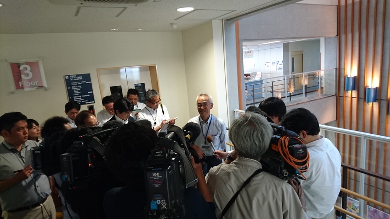 西区協議会にて県から遠州灘海浜公園の測量・地質調査について説明が行われました。