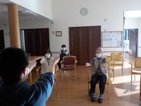 本日は体操を行いました！ 2022/02/21 15:22:22