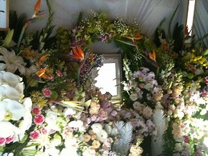 生花祭壇納品