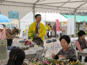 フラワーアレンジ教室　in　花と緑の祭2009