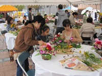 フラワーアレンジ教室　in　花と緑の祭2009