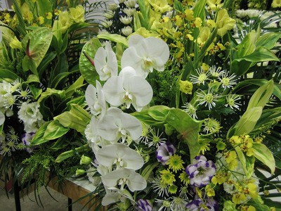 初仕事は生花祭壇だったんですが・・・