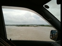 天竜川 増水中。