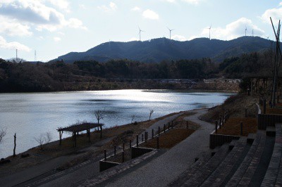凍てつくいなさ湖