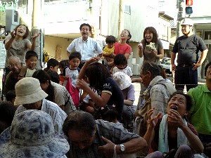 投げ餅