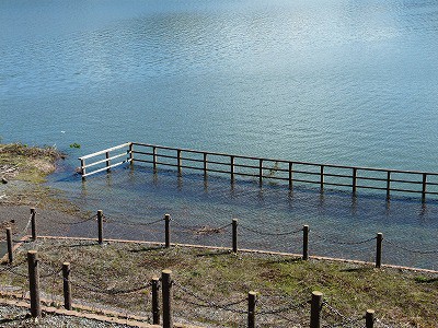 いなさ湖の秋パート２