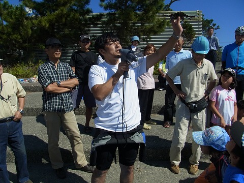 浜名湖で地引き網体験！初めて触る浜名湖の幸に大歓声の子供たち！