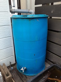☆お家飼育場に雨水タンク設置～(*￣∇￣)ノ☆