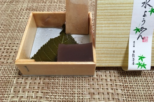 夏の美味しいいただき物。今度は 水羊羹