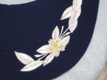 帽子用葉っぱ。