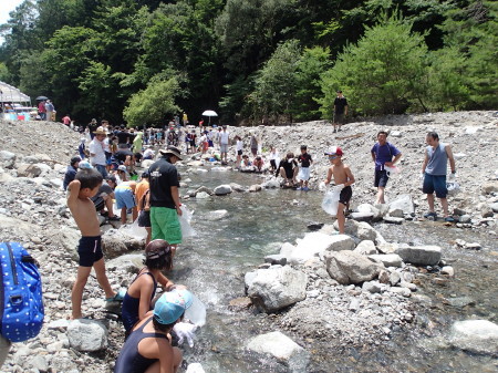 「日本一ヤマメつかみとり大会」 に参加してきました！