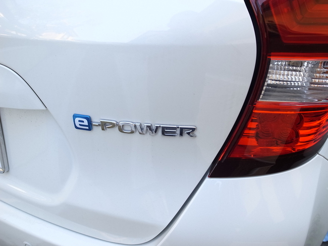 ノートの、オイルフィラーキャップにマヨネーズ！？？ 　E12　e-power　オイル交換DIY