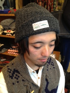 KNIT KNIT KNIT !!