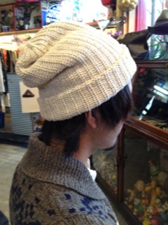 KNIT KNIT KNIT !!