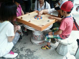 明日は静岡でカロム楽校